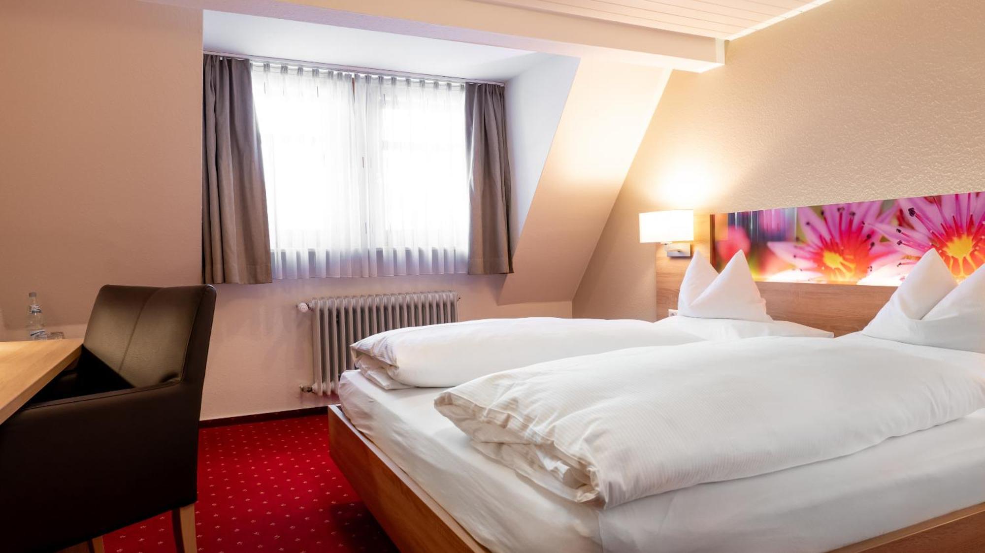Hotel & Restaurant Post Laichingen Εξωτερικό φωτογραφία