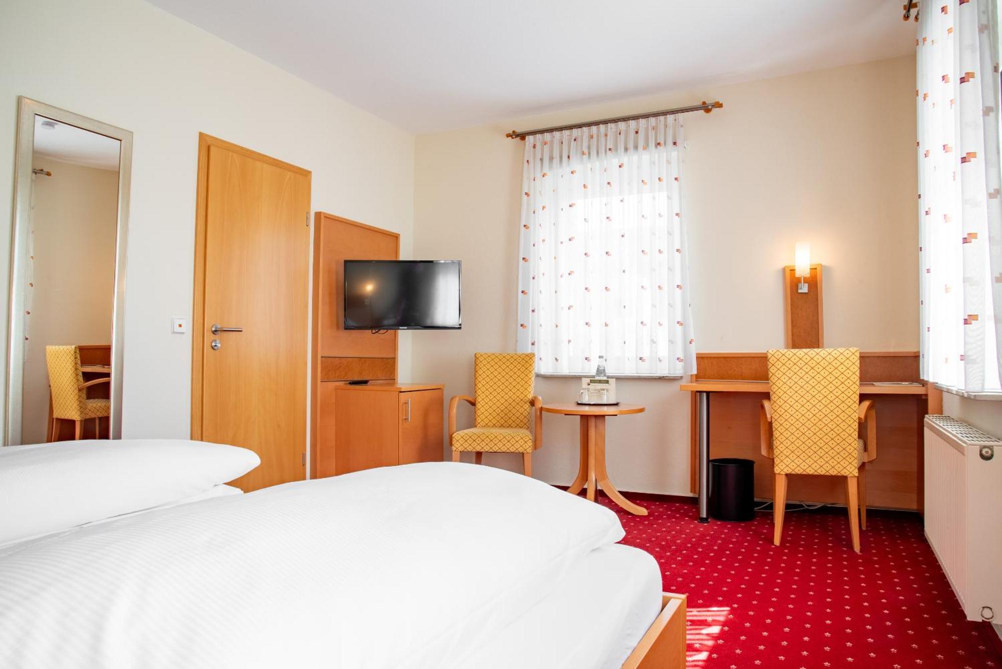 Hotel & Restaurant Post Laichingen Εξωτερικό φωτογραφία